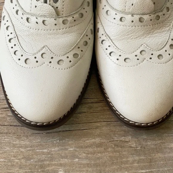 VIONIC Hadley Wingtip Oxford EUC - Picture 3 of 8